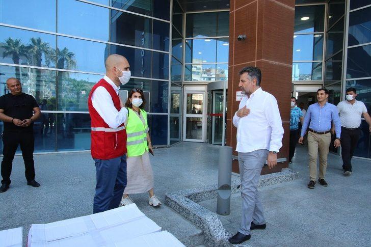 Bayraklı’da çocuklara bayram sürprizi G3