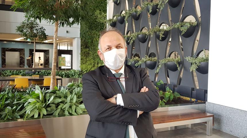 Eldiven tartışmalarıyla ilgili Prof. Dr. Recep &Ouml;zt&uuml;rk'ten dikkat &ccedil;eken a&ccedil;ıklama