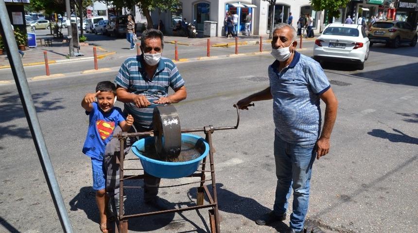 Bileyciler iş başında