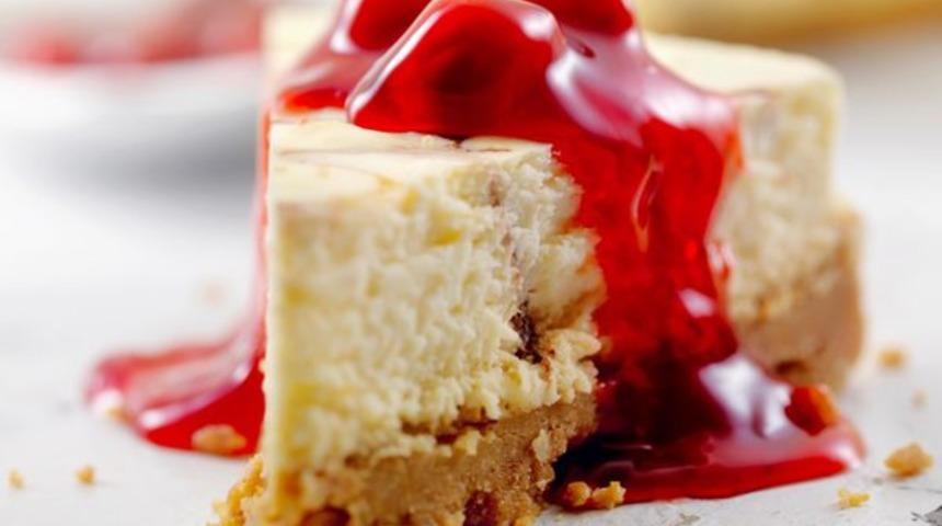 Cheesecake tarifi: Kremasının sırrı buymuş! Karıştırırken...