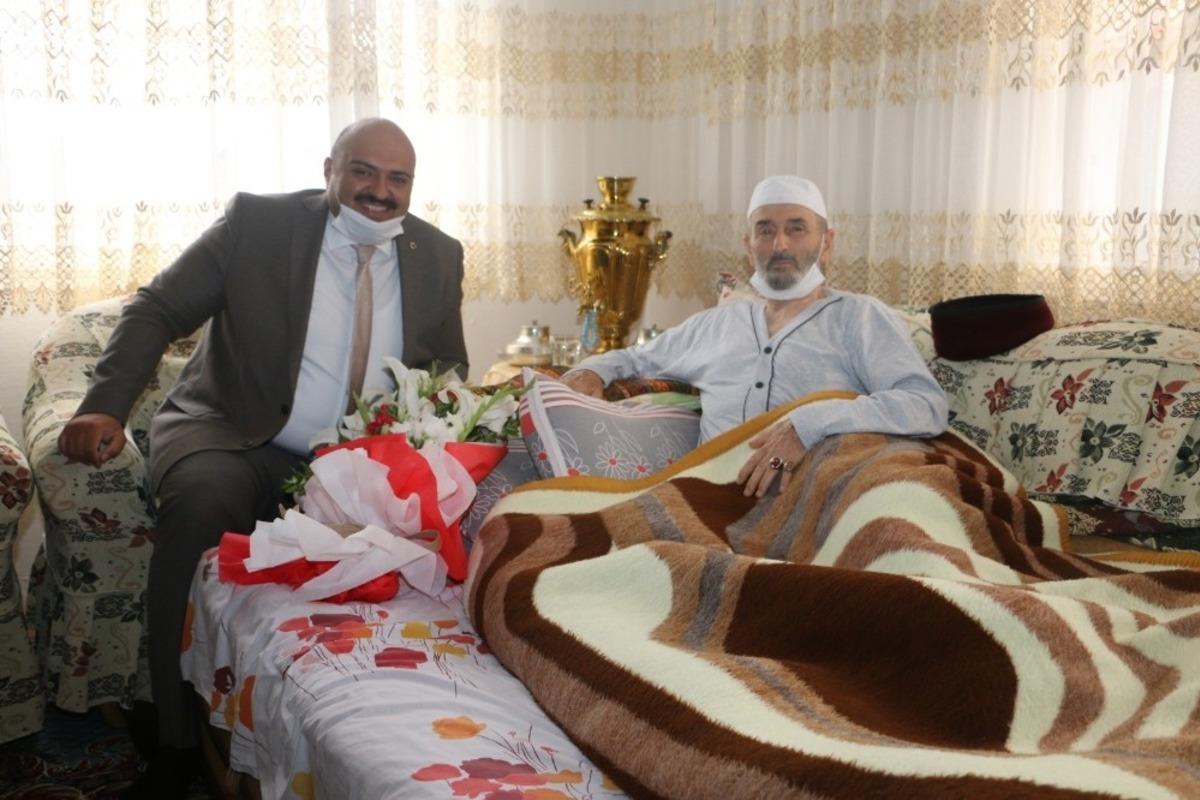 Başkan Orhan&rsquo;dan Dadaş Necati&rsquo;ye ge&ccedil;miş olsun ziyareti