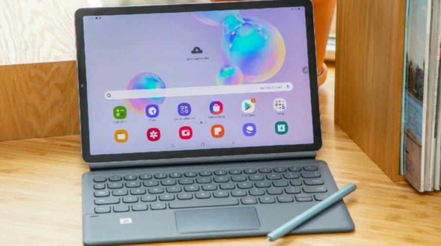 Samsung tablet pazarından vazge&ccedil;memekte ısrarcı