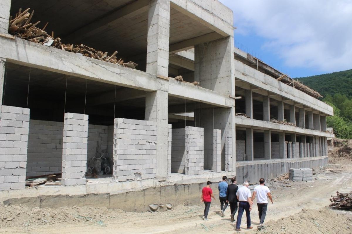 Cide Devlet Hastanesinin kaba inşaatı tamamlandı