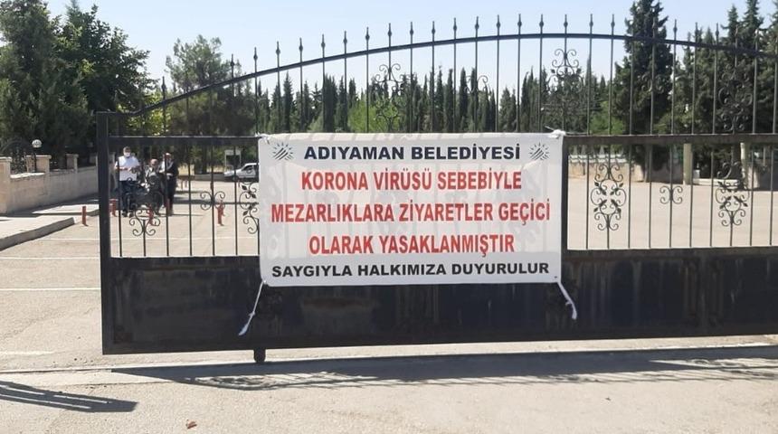 Bayramda mezarlık ziyaretleri yasaklandı