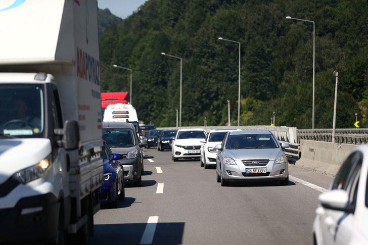 Bayram yoğunluğu erken başladı! İşte TEM'den gelen kareler G3