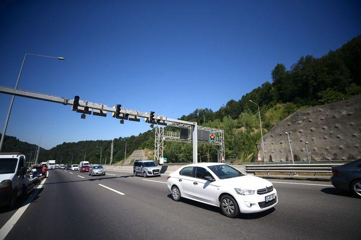 Bayram yoğunluğu erken başladı! İşte TEM'den gelen kareler G5
