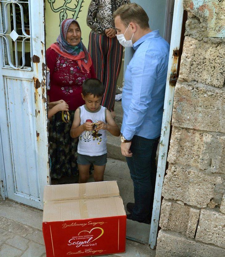 Kaymakam Mutlu’dan öksüz-yetim çocuklara bayramlık G3