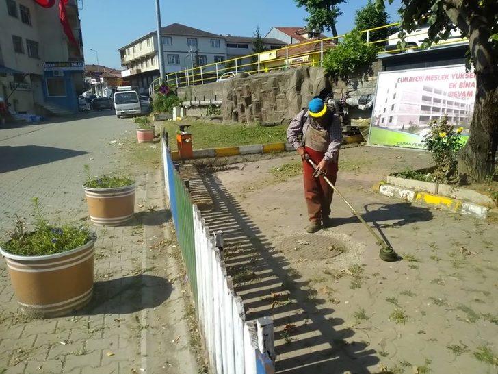 Cumayeri’nde bayram temizliği gece gündüz devam ediyor G2