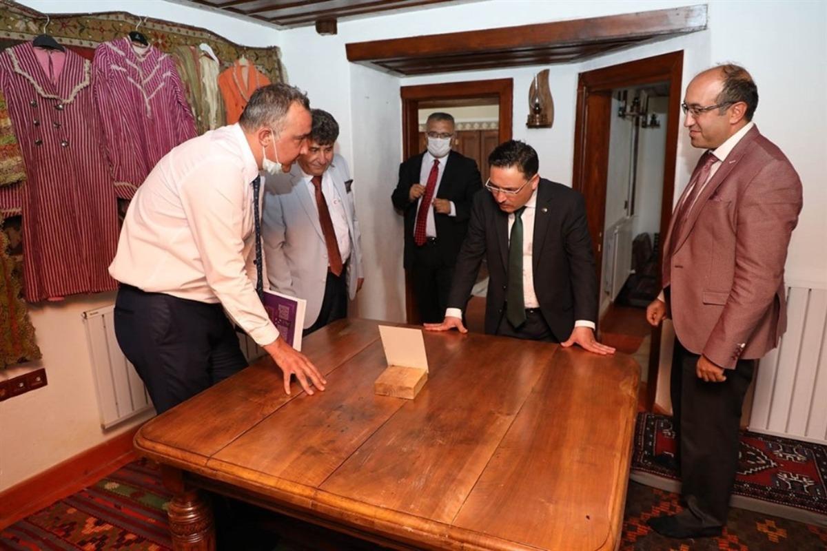 Vali &Ccedil;i&ccedil;ek&rsquo;in Sandıklı ziyareti