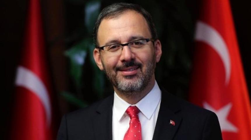 Bakan Kasapoğlu'ndan Trabzonspor i&ccedil;in tebrik mesajı