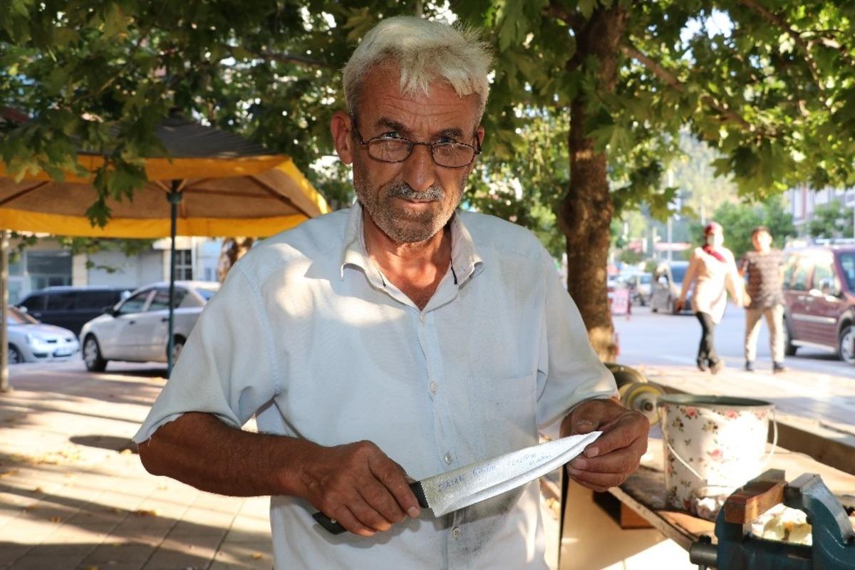 30 yıllık ustadan &ldquo;Bı&ccedil;aklarınızı son g&uuml;ne bırakmayın&rdquo; &ccedil;ağrısı