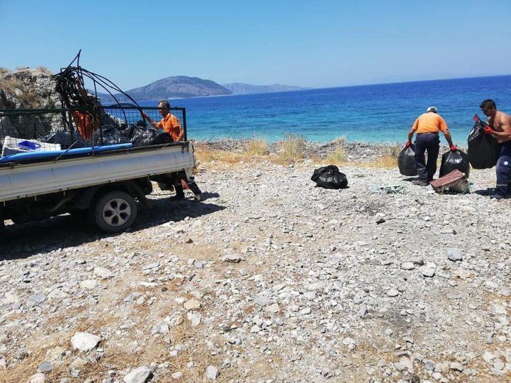Kuşadası’ndaki milli parkın ziyarete kapalı koyları atıklardan temizlendi G5