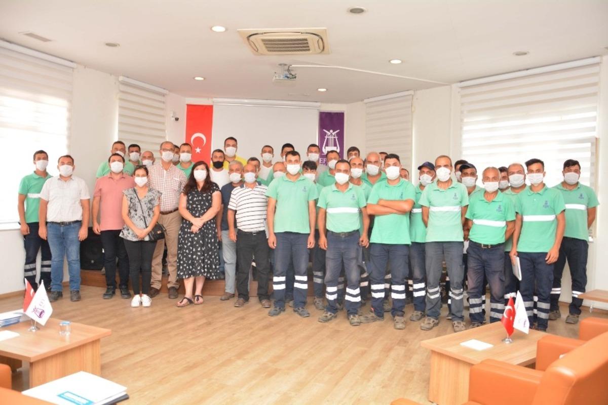 Efeler Belediyesi&rsquo;nden personele haşerelerle m&uuml;cadele eğitimi