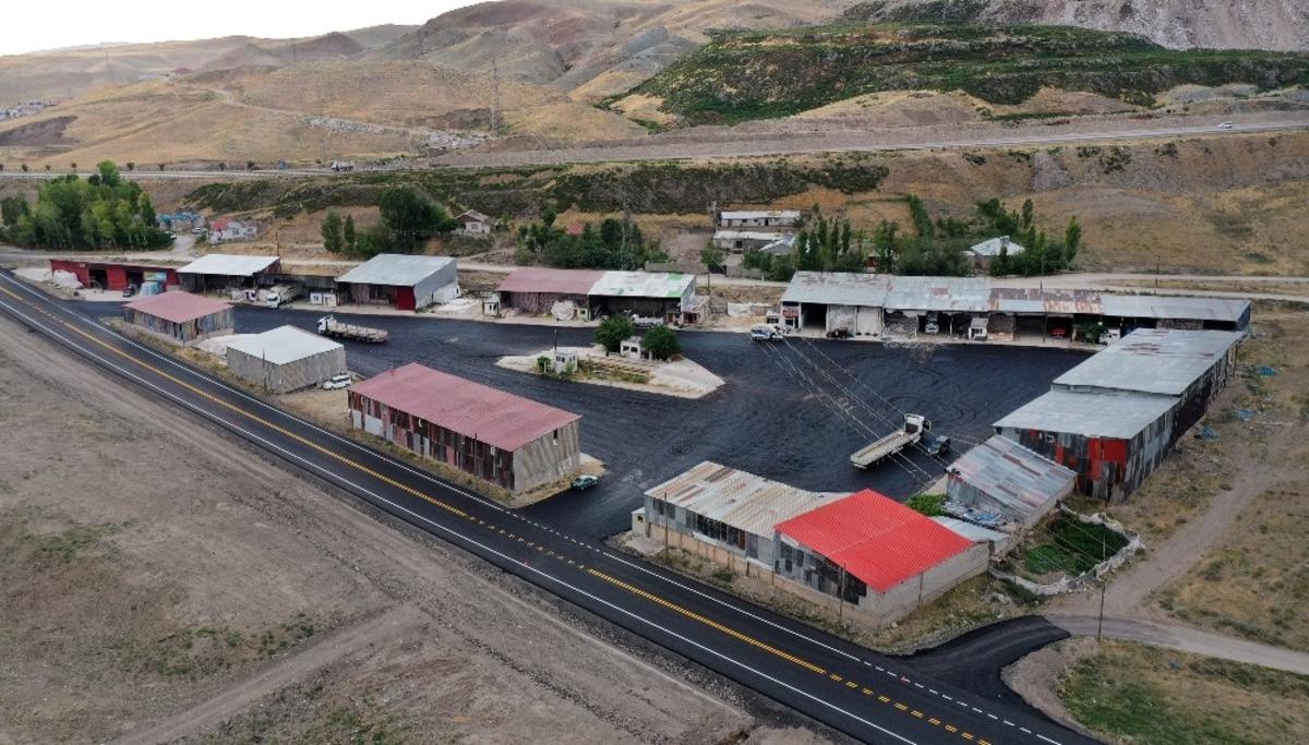 Samancılar sitesinin yolu yenilendi