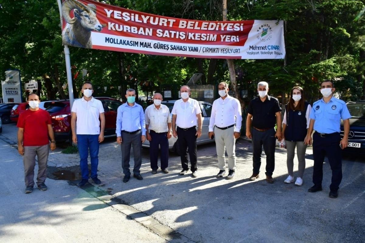 Yeşilyurt&rsquo;ta kurban satış ve kesim yerlerinde hazırlıklar tamamlandı