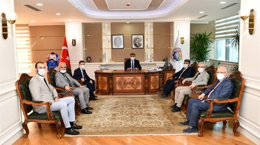 Sağlık M&uuml;d&uuml;rl&uuml;ğ&uuml; kadrosundan Vali G&uuml;rel&rsquo;e ziyaret