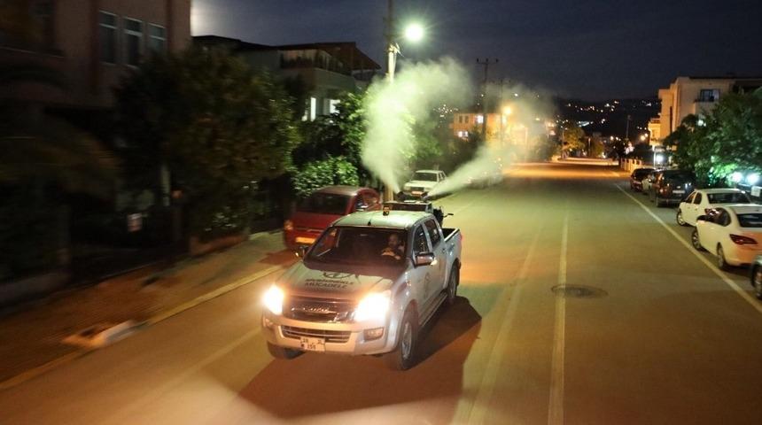 Başiskele&rsquo;de vekt&ouml;rlerle m&uuml;cadele s&uuml;r&uuml;yor