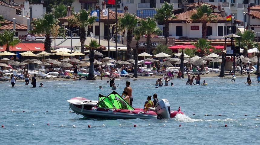 Prof. Dr. Mehmet Ceyhan uyardı: Plajlarda sosyal mesafeye dikkat!