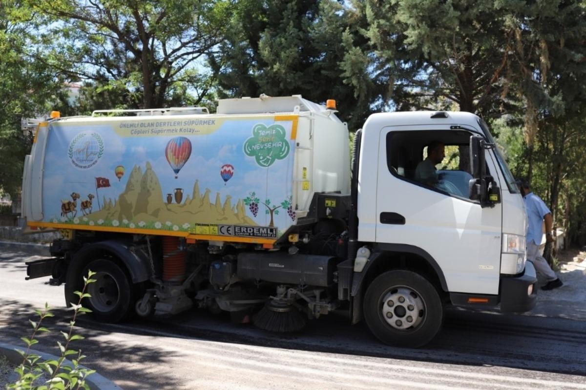 Belediye ekiplerinden temizlik seferberliği