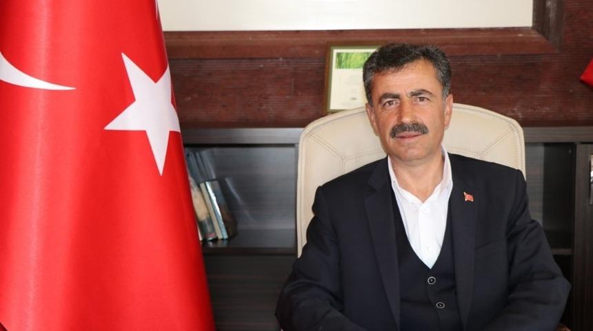 U&ccedil;hisar Belediye Başkanı S&uuml;sl&uuml;, Kurban Bayramını kutladı