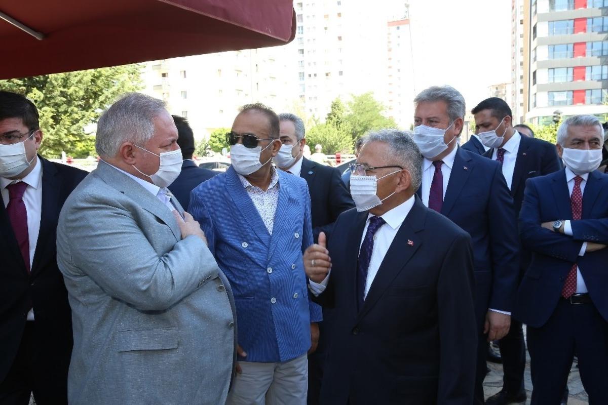 Başkan B&uuml;y&uuml;kkılı&ccedil;, Valilik tarafından d&uuml;zenlenen bayramlaşma programında konuştu