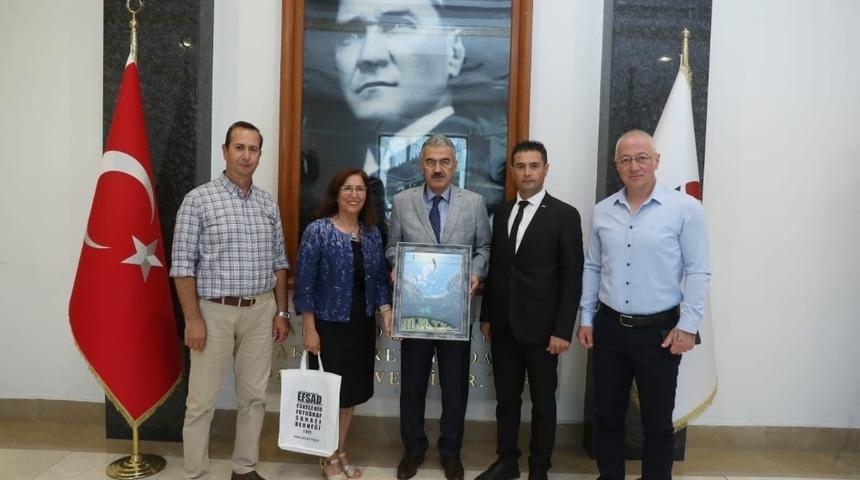 EFSAD&rsquo;tan Vali Ayyıldız&rsquo;ı ziyaret