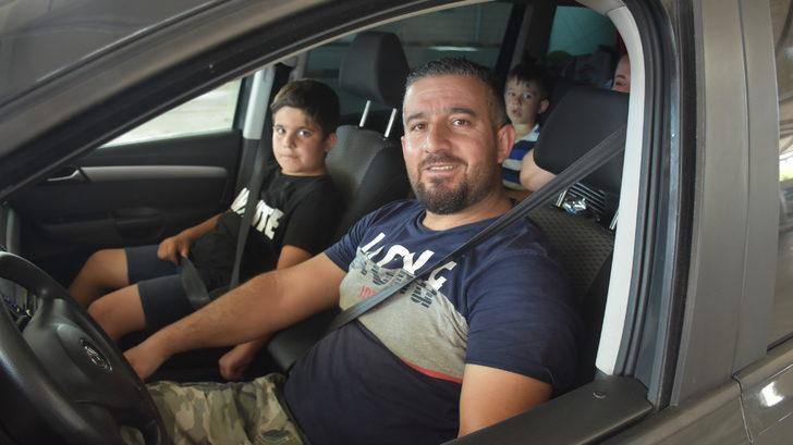 Sayıları 300 bini geçti! Kapıkule'de bayram yoğunluğu G1