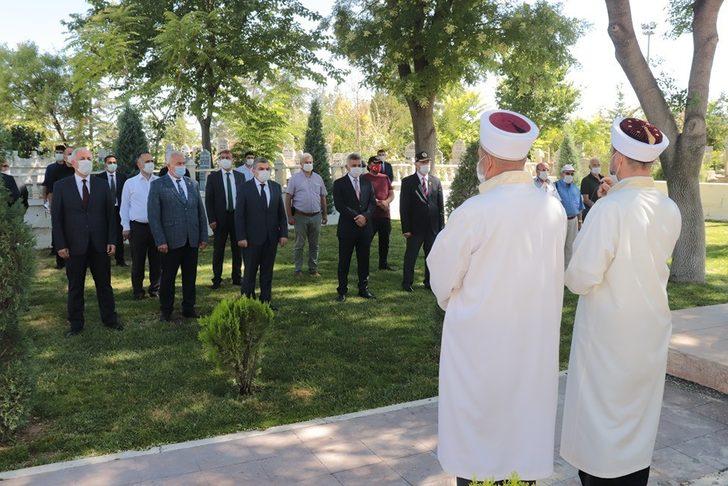 Karaman’da korona virüs tedbirleri altında şehitlik ziyareti G1