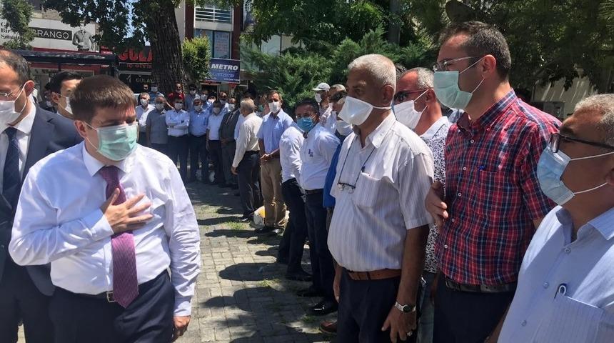 Vali Sarıibrahim kurum m&uuml;d&uuml;rleri ve personeli ile bayramlaştı