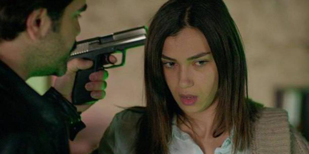 Kırgın &Ccedil;i&ccedil;ekler 46. B&ouml;l&uuml;m Fotoğrafları