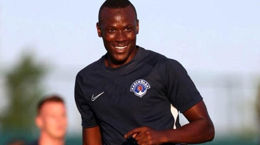 Fenerbahçe, Mame Thiam için teklif yapmaya hazırlanıyor