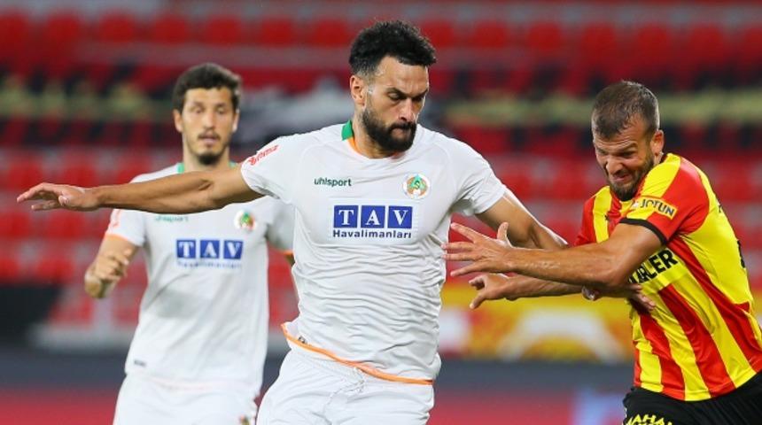 Fenerbahçe, Alanyaspor'un stoperi Caulker'in peşinde