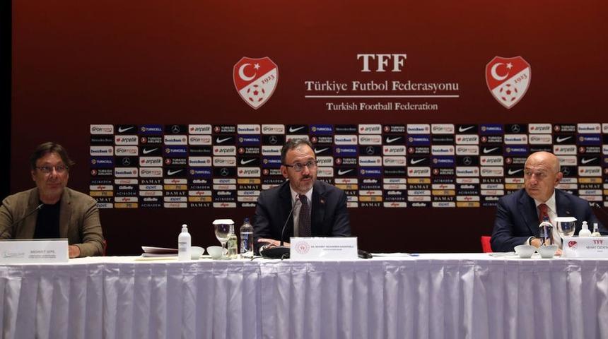 K&uuml;me d&uuml;şme neden kalktı, TFF'nin kararı T&uuml;rk futbolunu nasıl etkileyecek?