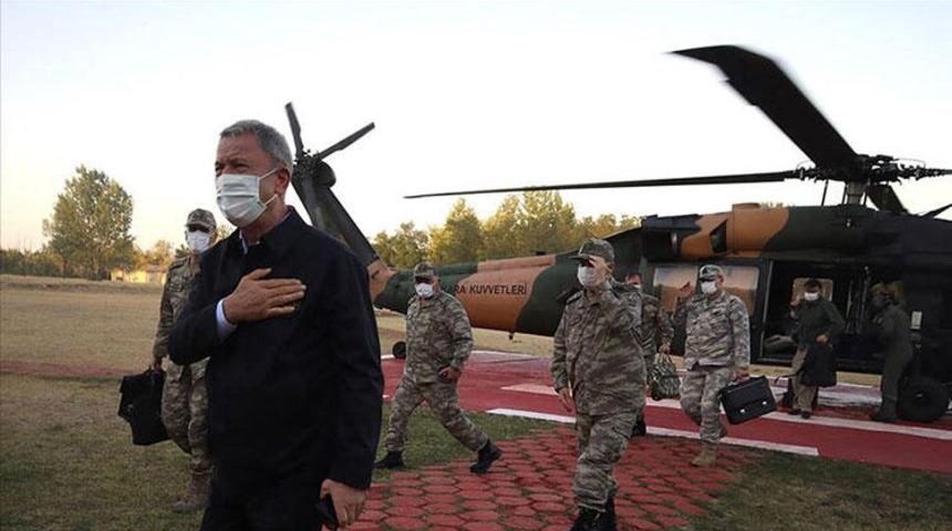 Son dakika: Milli Savunma Bakanı Hulusi Akar'dan Yunanistan sınırındaki birliklere s&uuml;rpriz denetim