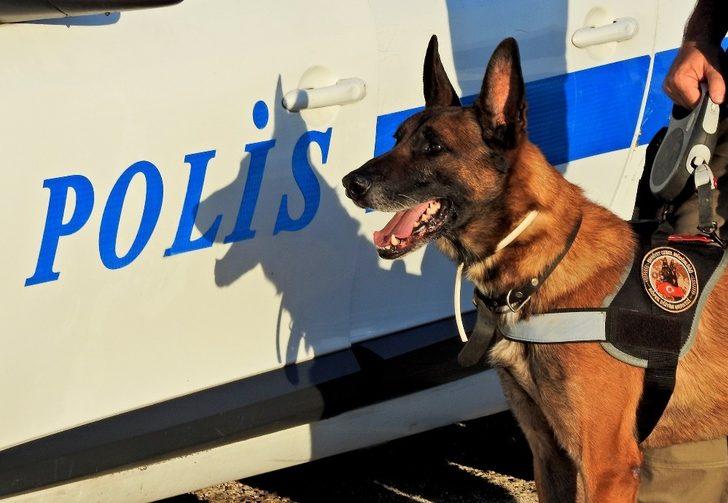 Çeşme’de huzurlu ve güvenli bayram tatili için 24 saat görevdeler G4