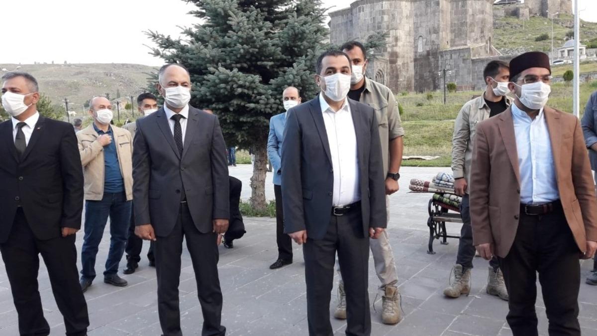 Kars&rsquo;ta Bayram Namazında camiler doldu, taştı