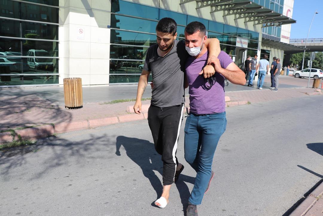 Acemi kasaplar acil servisleri doldurdu!