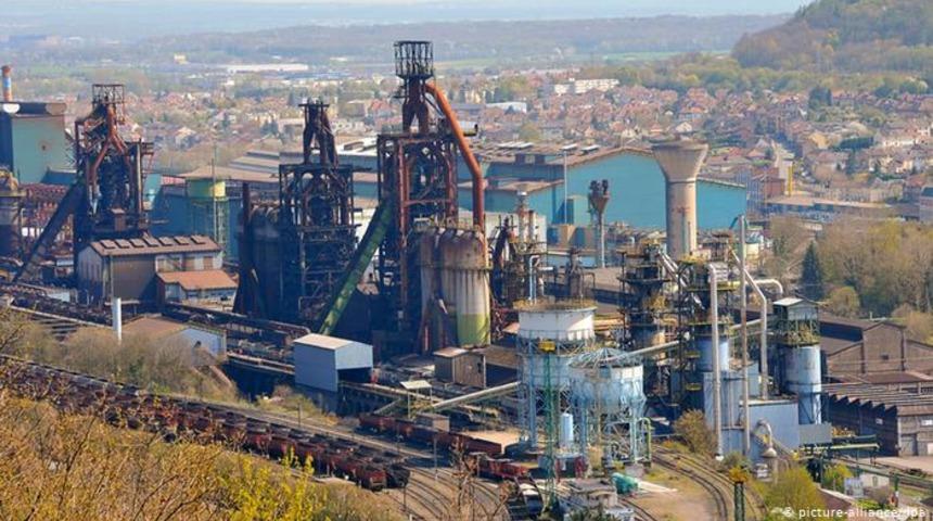 Fransa ekonomisi korona nedeniyle yüzde 13,8 küçüldü