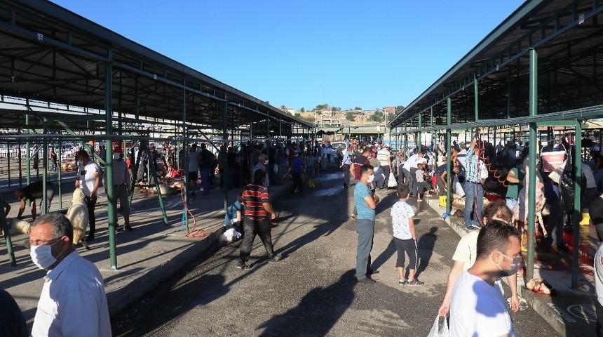 Malatya’da kurban kesim alanlarında yoğunluk