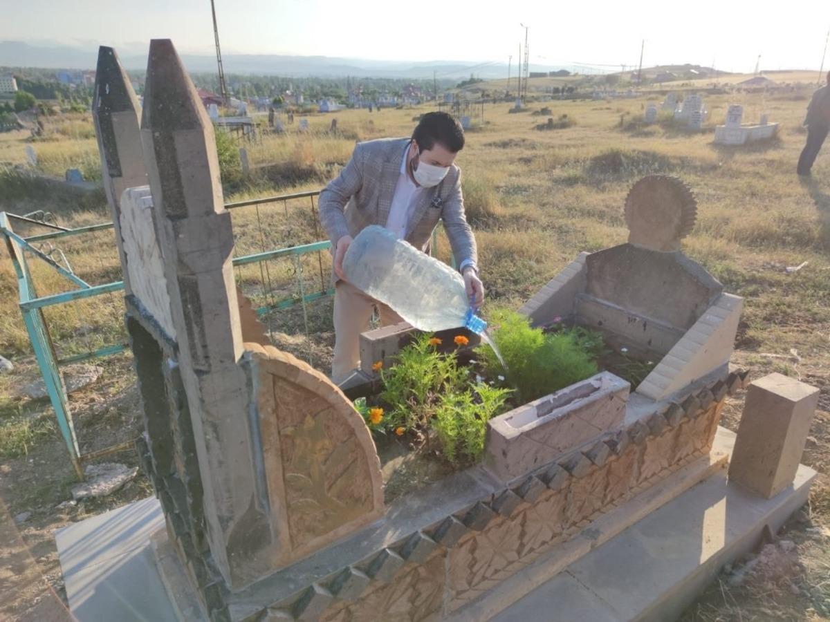 Başkan Sayan&rsquo;dan vefalı ziyaret