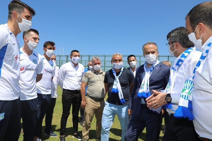 Şampiyonlara destek sözü G4