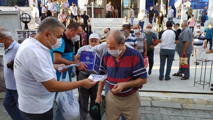 Büyükşehir vatandaşlarla bayramlaştı G3