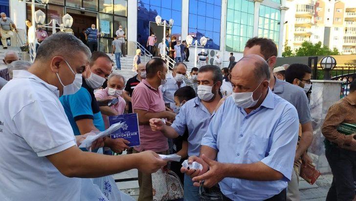 Büyükşehir vatandaşlarla bayramlaştı G4