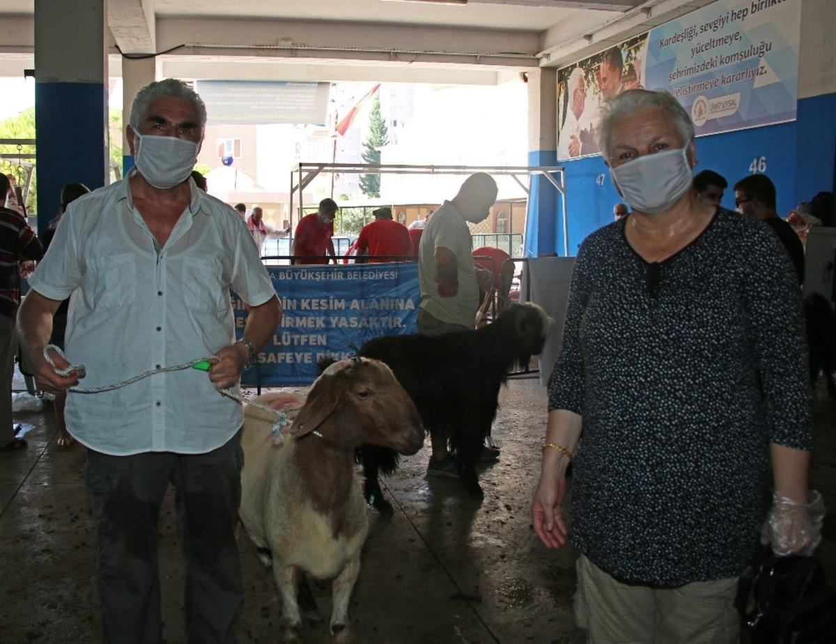 Pandemi &ouml;nlemleri kapsamında randevulu hizmet verildi