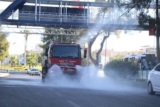 Haliliye’ye bayramda gül suyu serpildi