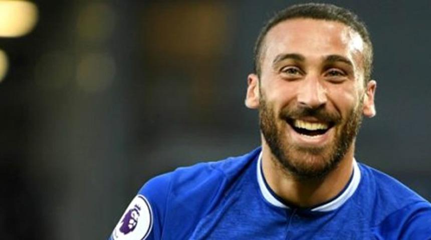 Everton'da forma giyen Cenk Tosun, Beşiktaş'a geri dönüyor