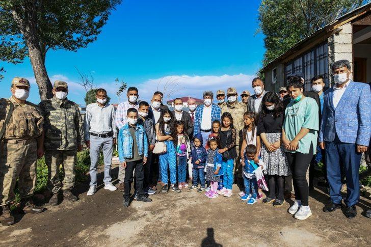 Vali Bilmez şehit ailesini ziyaret etti G4