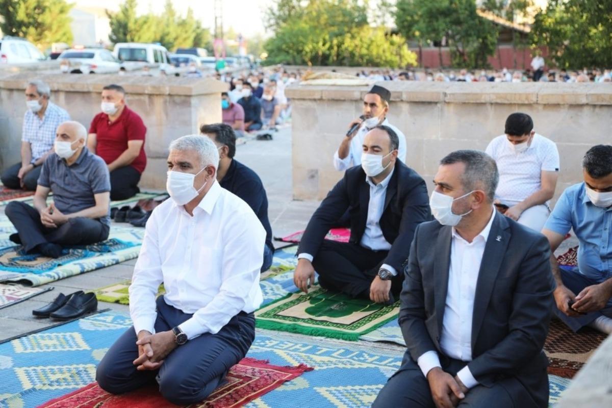 Uzun yıllar sonra Eskimalatya Namazgah&rsquo;ta Kurban Bayramı namazı kılındı