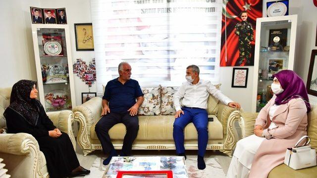 Çınar’dan şehit ailelerine bayram ziyareti