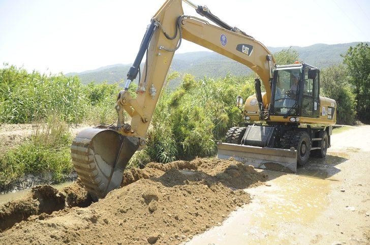 ASKİ ekipleri Dualar Mahallesi’nde içme suyu çalışmalarına devam ediyor G2